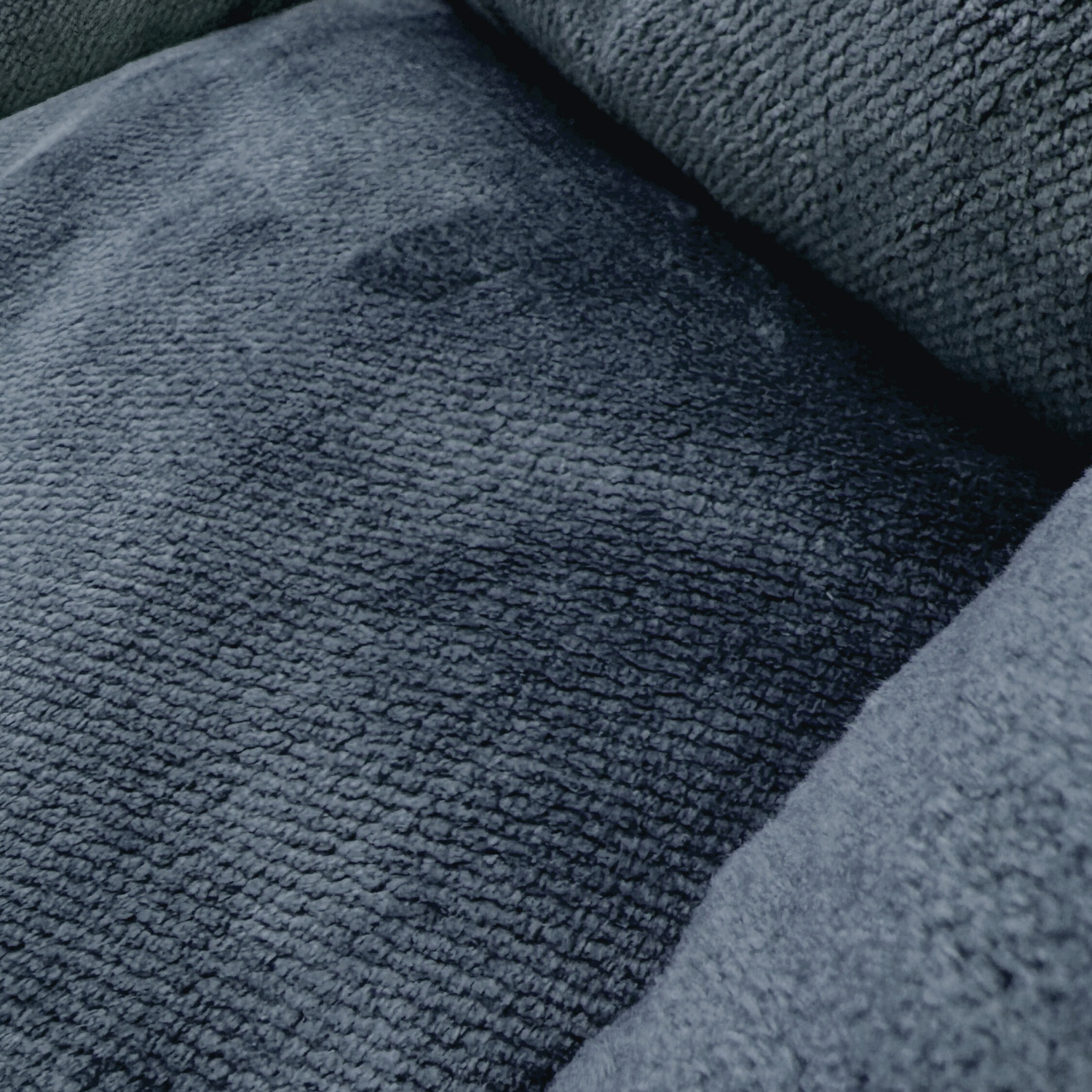 Przytulne legowisko na kanapę dla psa LARA