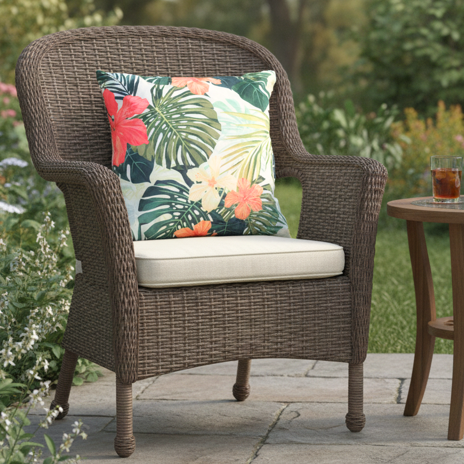 Poduszki dekoracyjne do ogrodu i domu