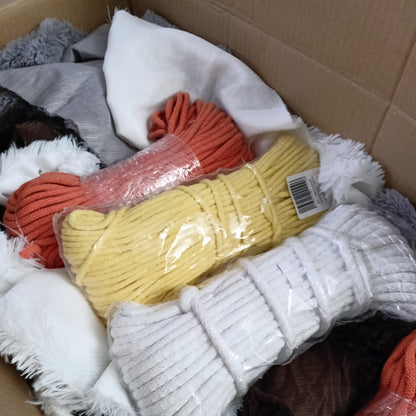 OUTLET wykroje z tkaniny Shaggy ecru, biały, brąz, czarny, róż, szary + sznurek bawełniany cały karton 9 kg