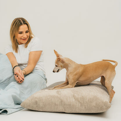 Poduszka dla psa ze sztruksu MOLLY